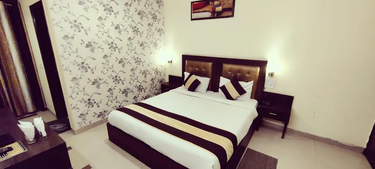Hotel Radiance Inn Gurgaon