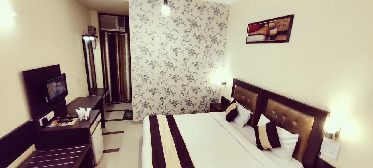 Hotel Radiance Inn