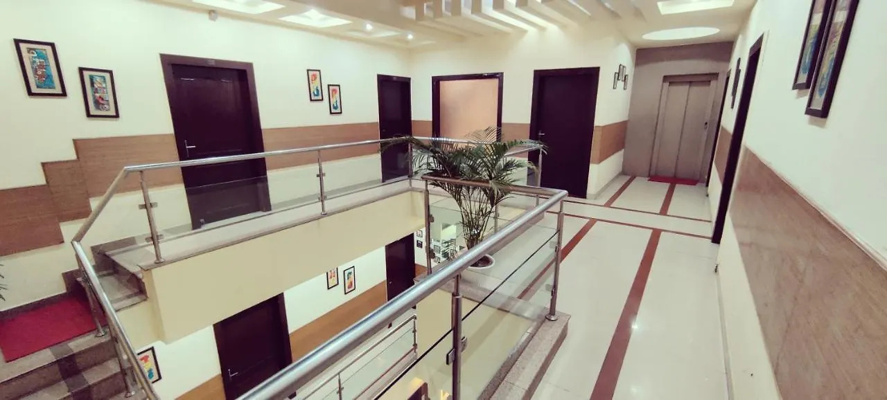 Hotel Radiance Inn