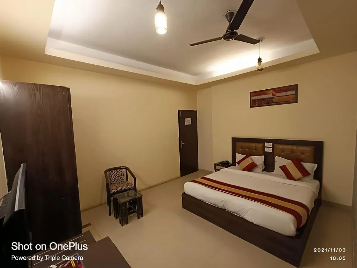Hotel Radiance Inn