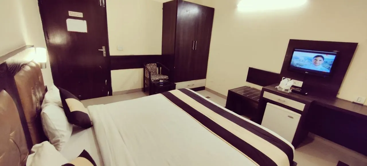 Hotel Radiance Inn