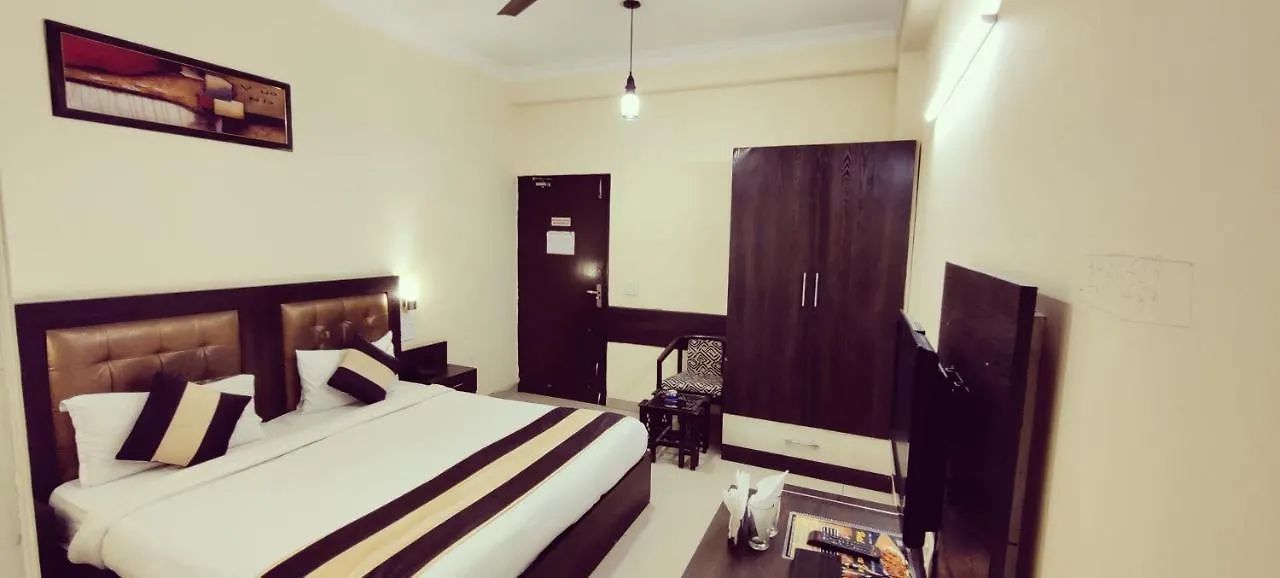 Hotel Radiance Inn Gurgaon